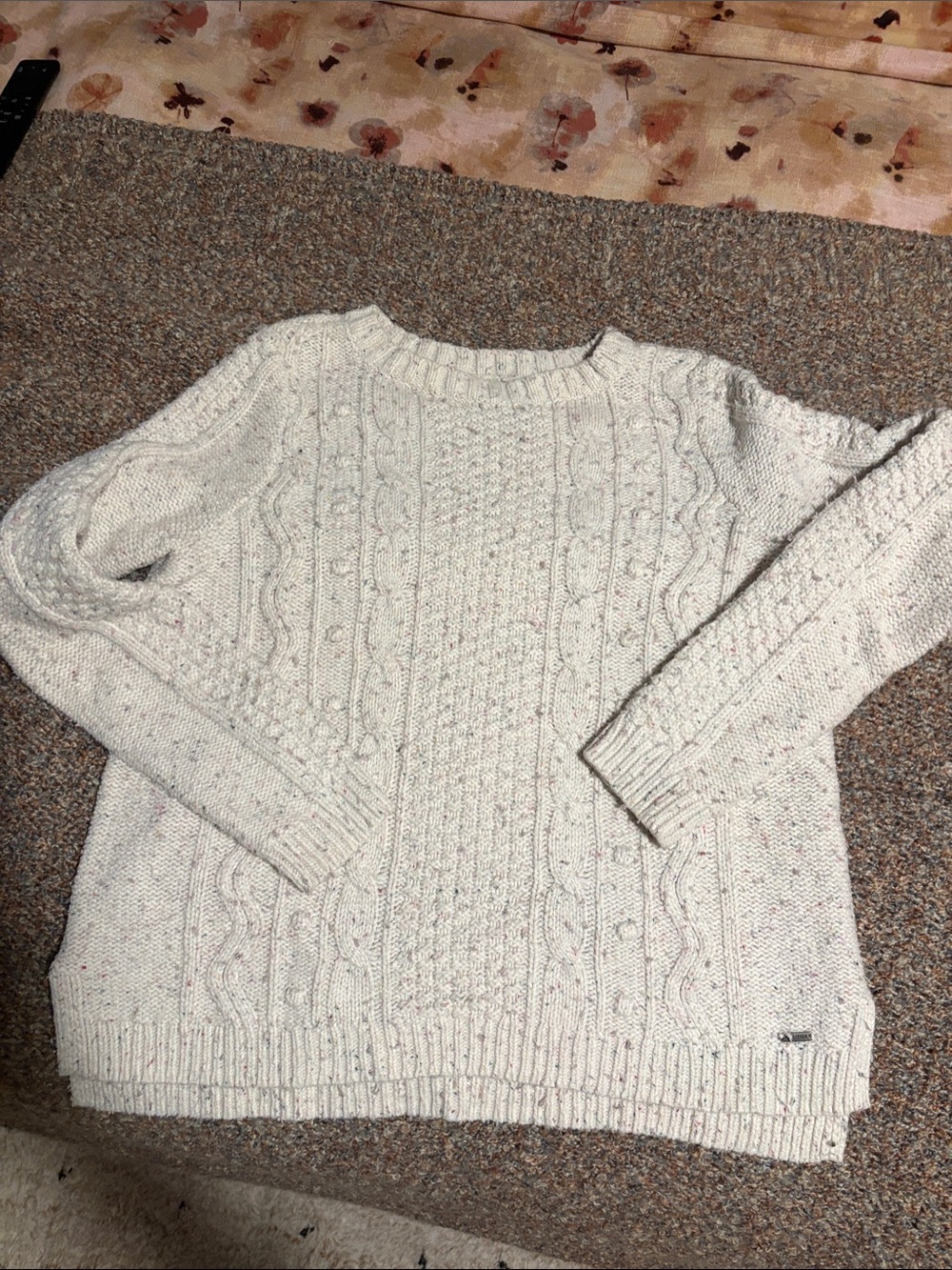 Hollister Oatmeal Cable Knit Crewneck Sweater